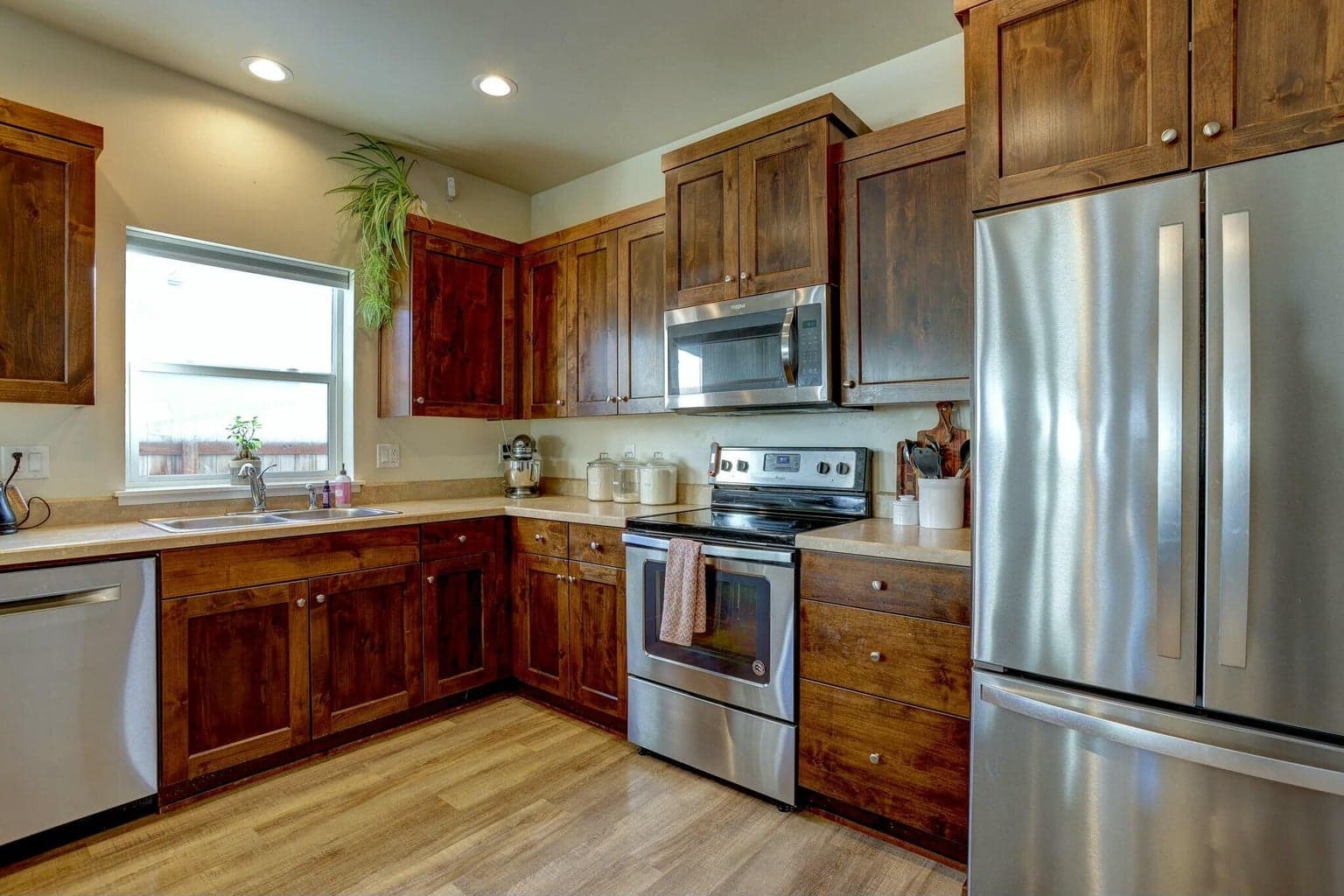 Photo of 16479 Betty Drive 8 of 37
