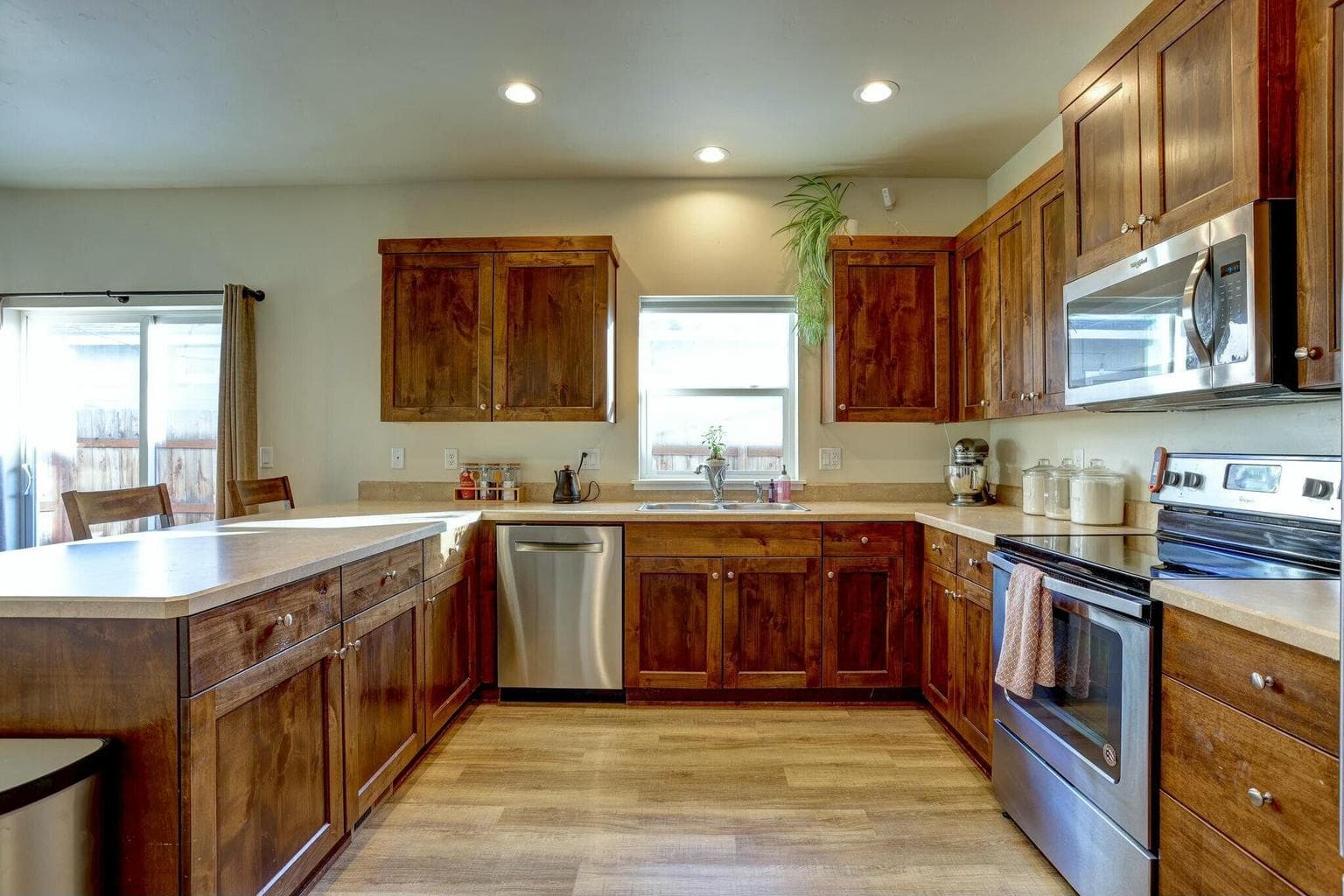 Photo of 16479 Betty Drive 7 of 37