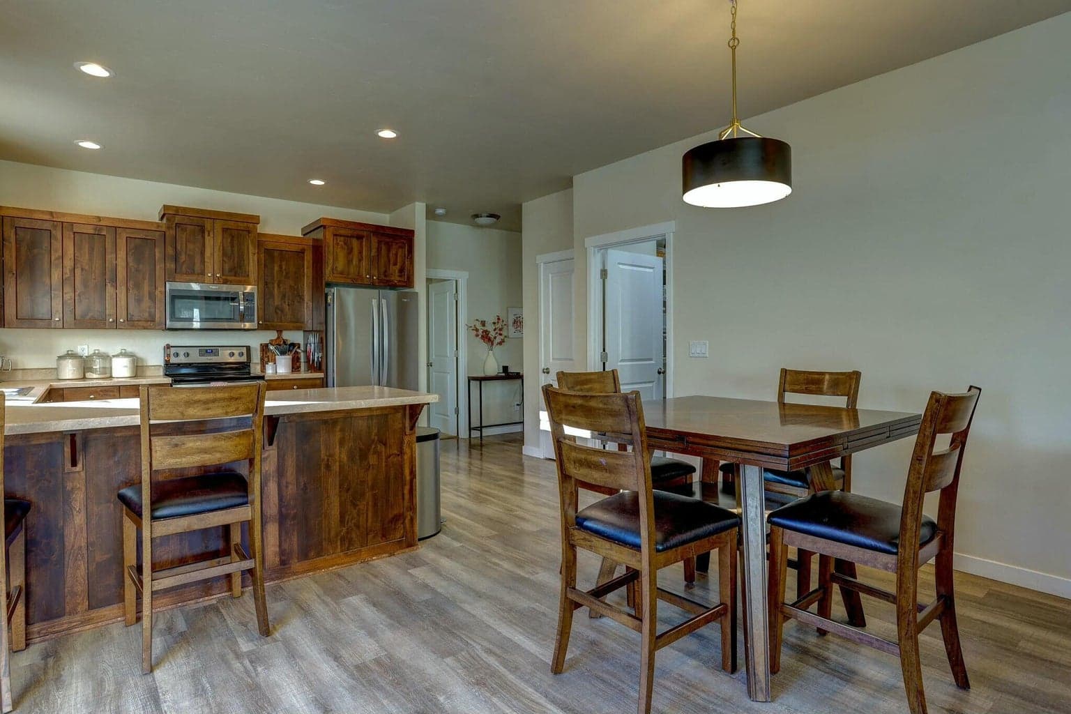 Photo of 16479 Betty Drive 10 of 37