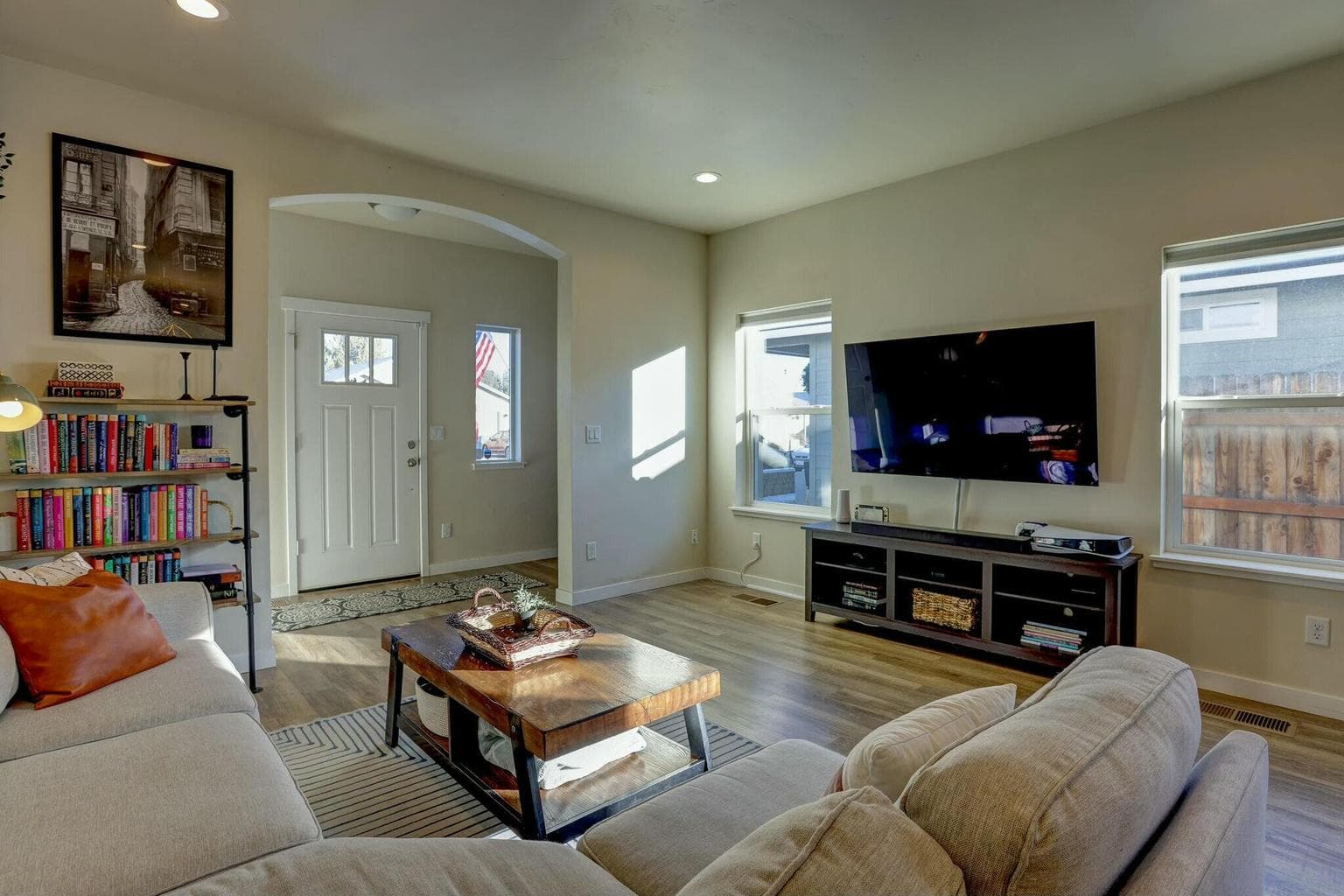Photo of 16479 Betty Drive 4 of 37