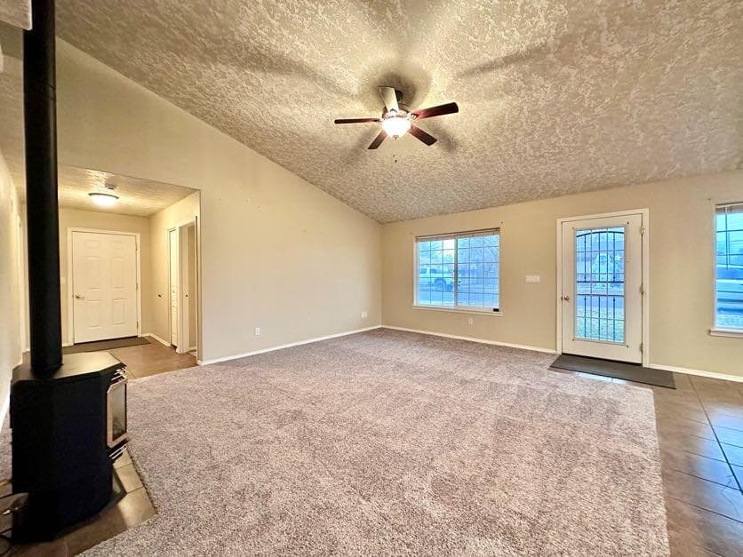 Photo of 1109 NE Ochoco Avenue 6 of 28