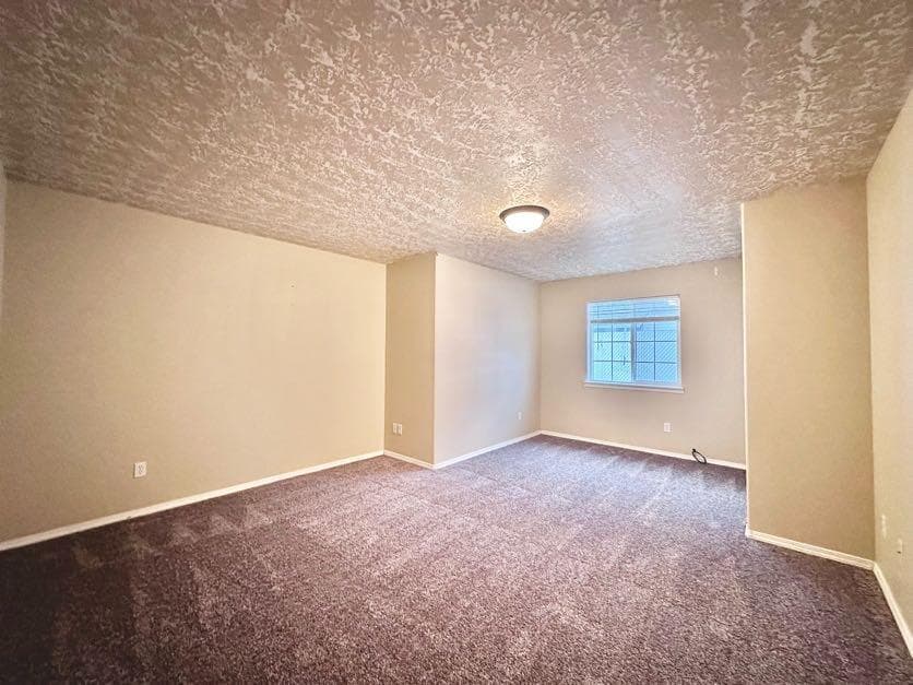 Photo of 1109 NE Ochoco Avenue 24 of 28