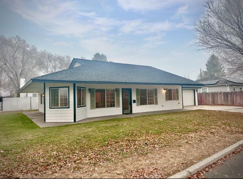 Photo of 1109 Ochoco 1 of 28