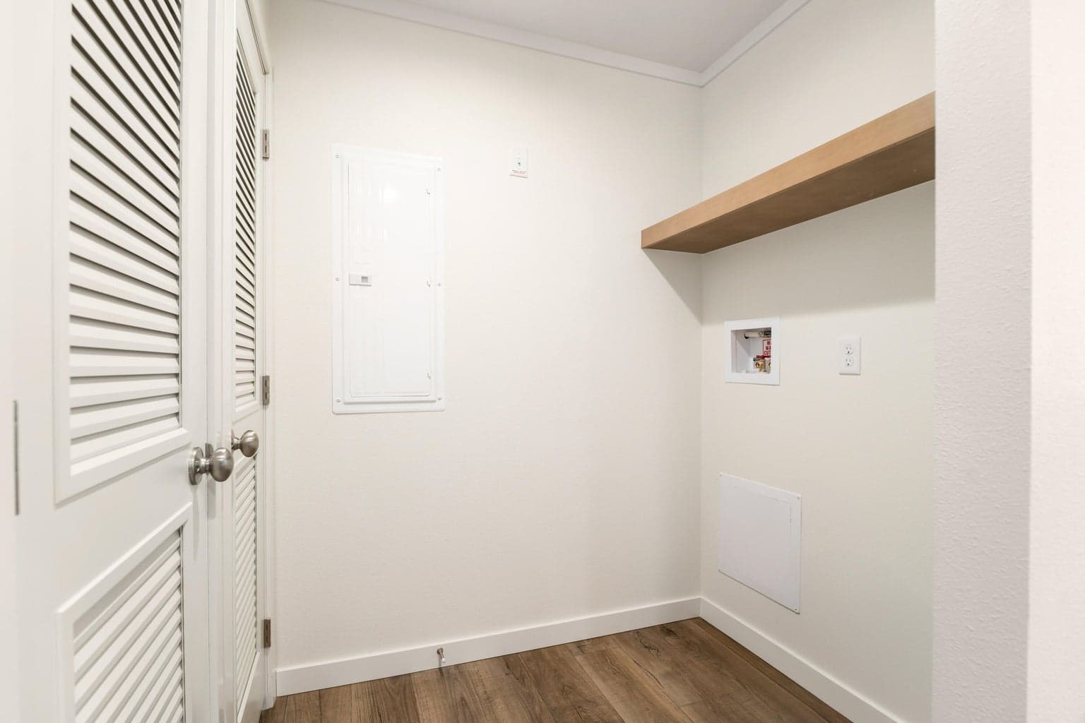Photo of 15556 Rim Drive 14 of 19