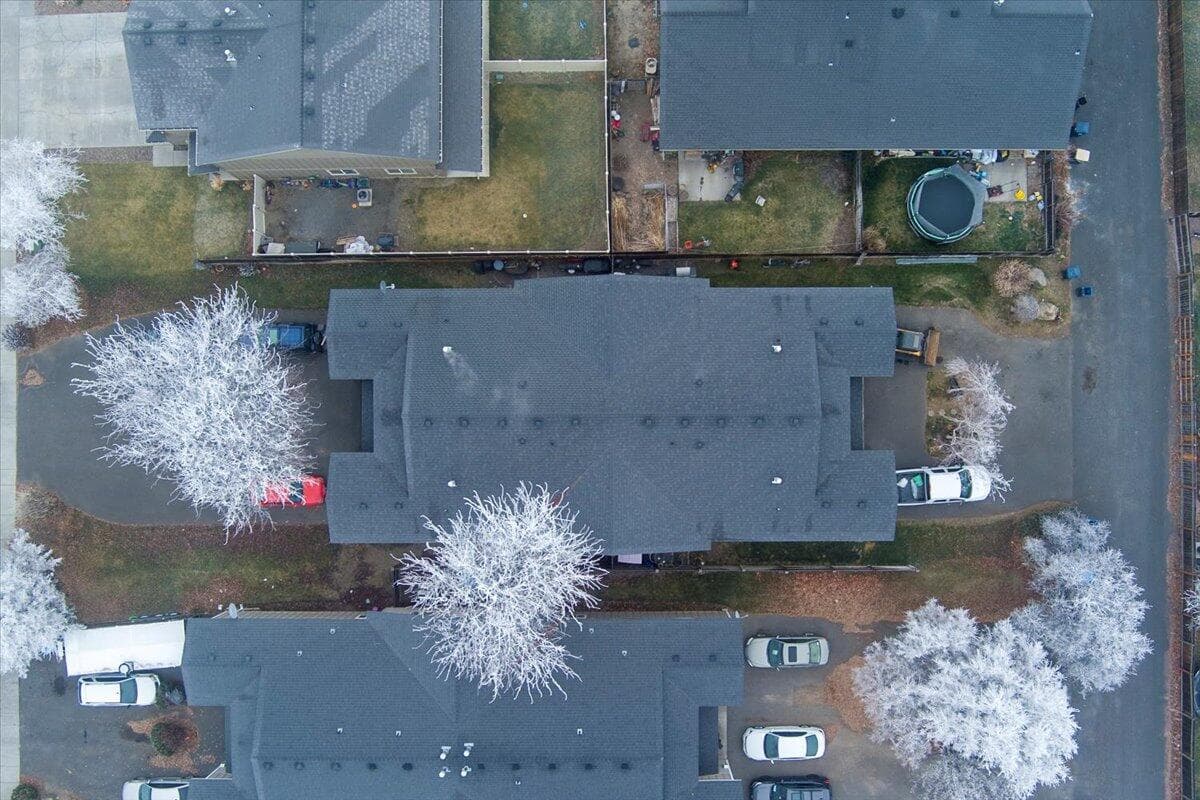 Photo of 2960 SW Juniper Avenue 6 of 8