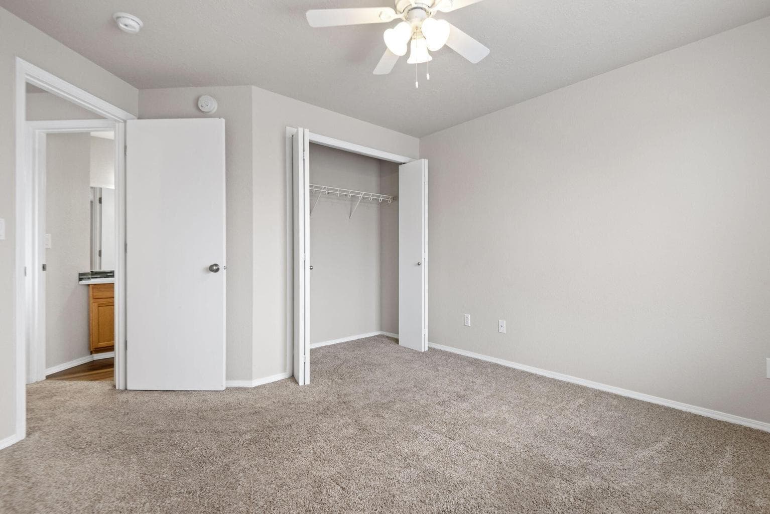 Photo of 2230 SW 23rd Street 15 of 22