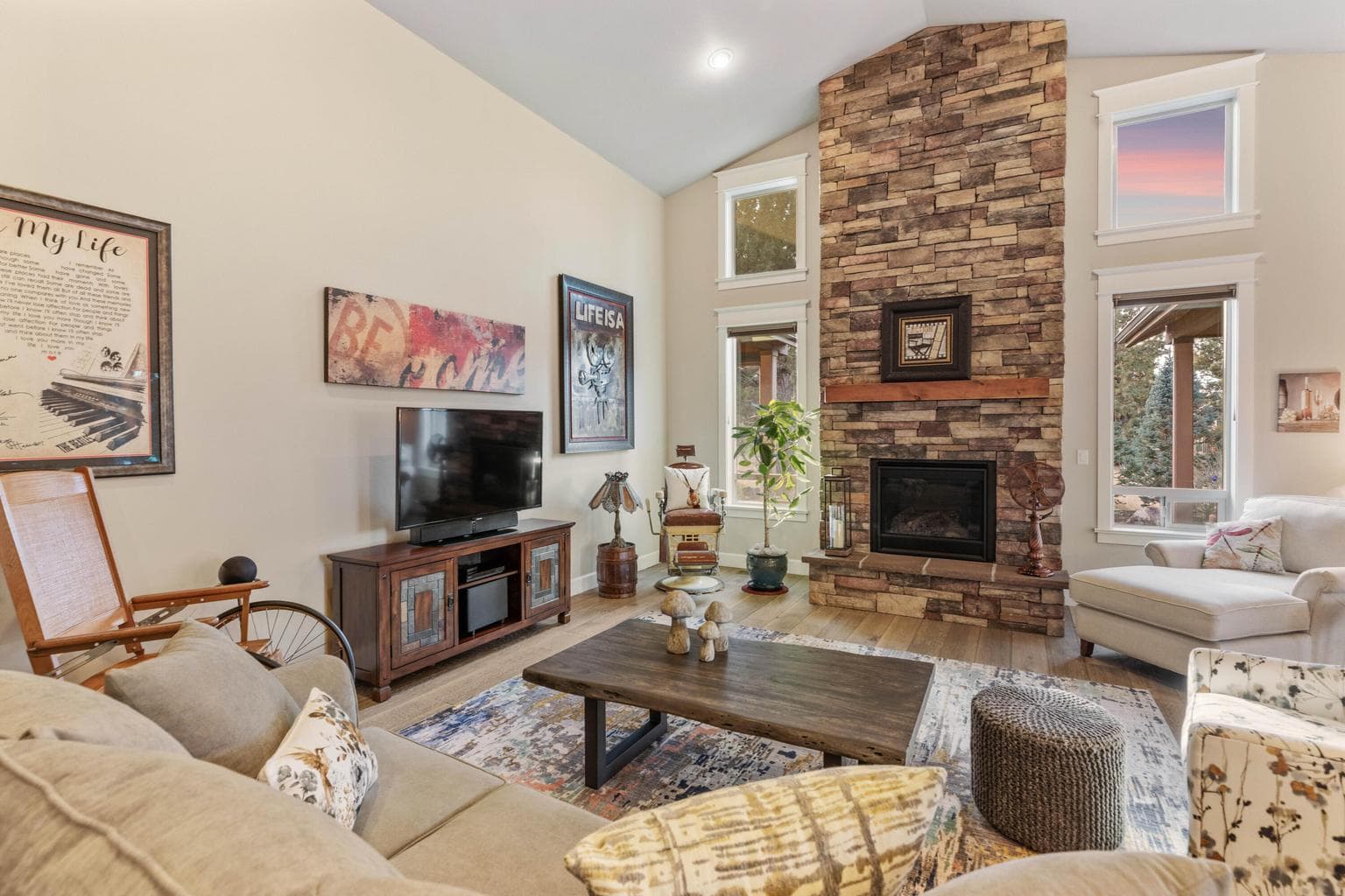 Photo of 271 Sun Vista Drive 9 of 63
