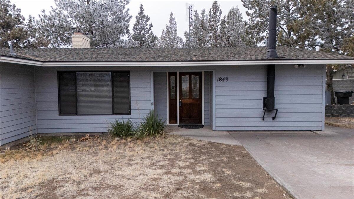 Photo of 1849 Canyon 3 of 44