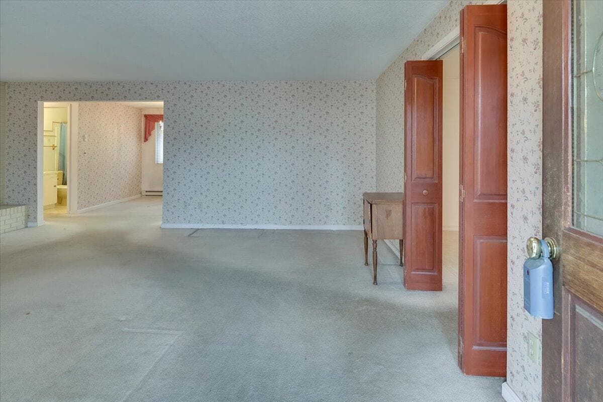 Photo of 1849 Canyon 4 of 44