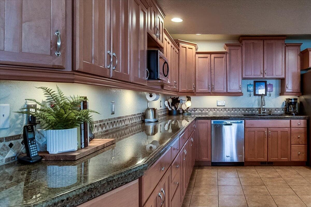 Photo of 6187 SW Jaguar Avenue 10 of 122