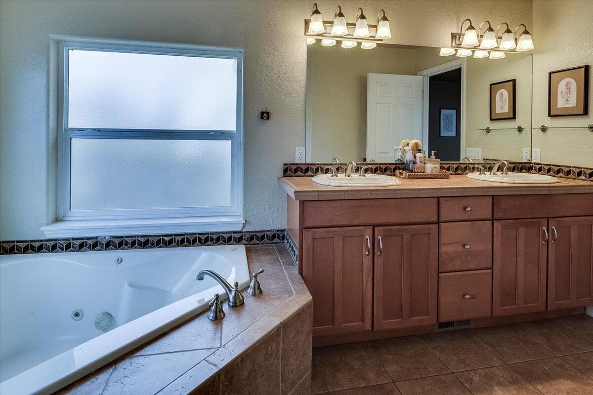 Photo of 6187 SW Jaguar Avenue 21 of 122