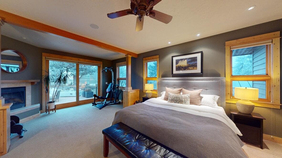 Photo of 17686 Mountain View Road 19 of 37