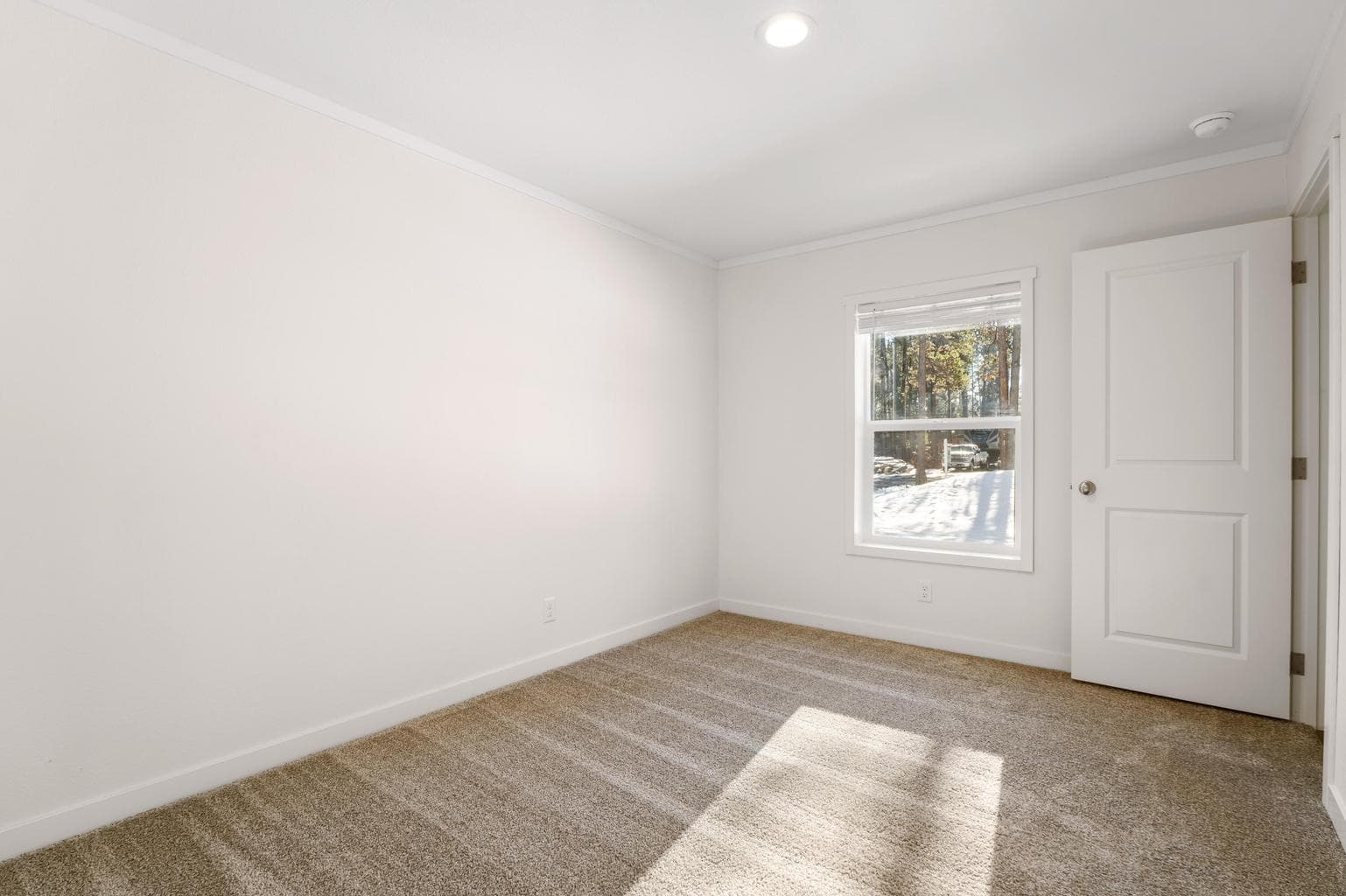 Photo of 15560 Rim Drive 12 of 19
