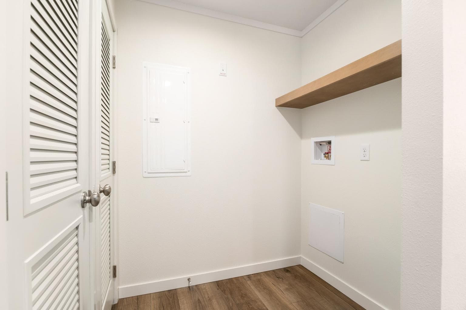 Photo of 15560 Rim Drive 15 of 19