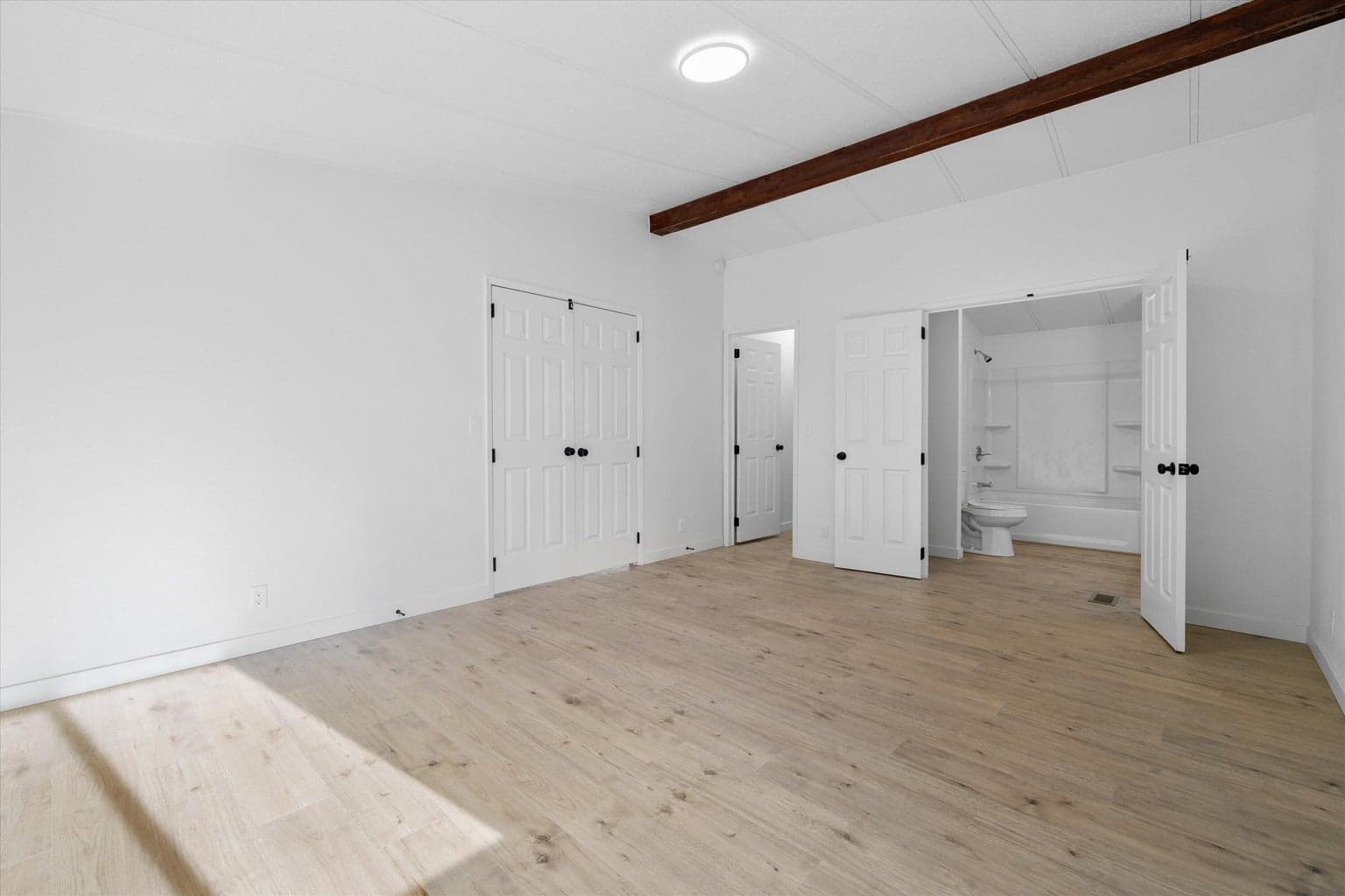 Photo of 53770 Aguilar Court 12 of 34