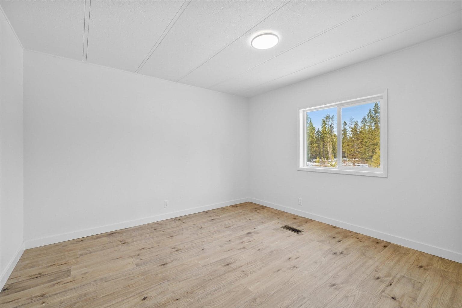 Photo of 53770 Aguilar Court 18 of 34