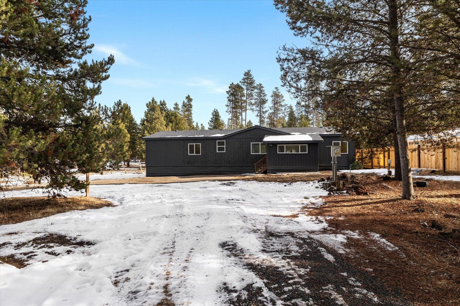 Photo of 53770 Aguilar Court 33 of 34