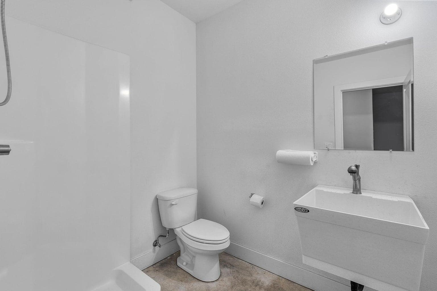 Photo of 857 SW Crestline Drive 37 of 40