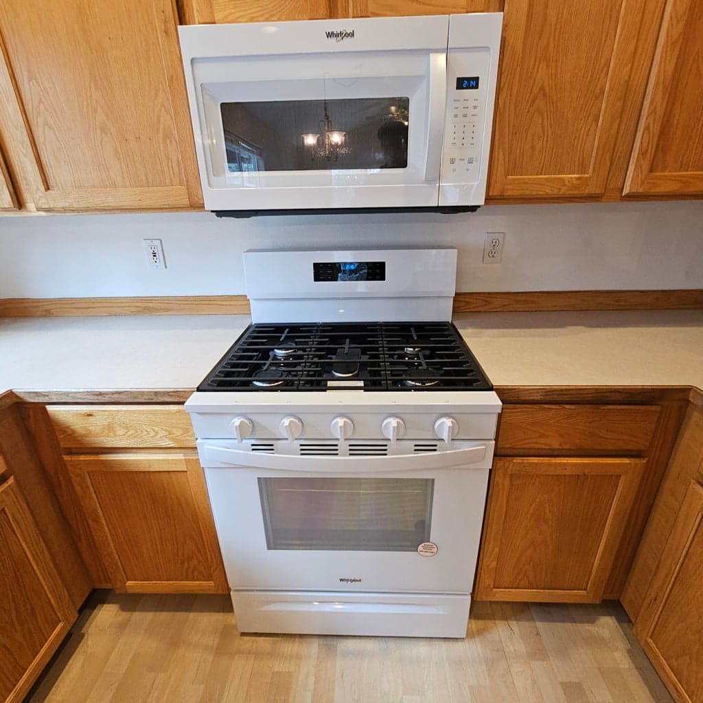 New gas range and microwave,