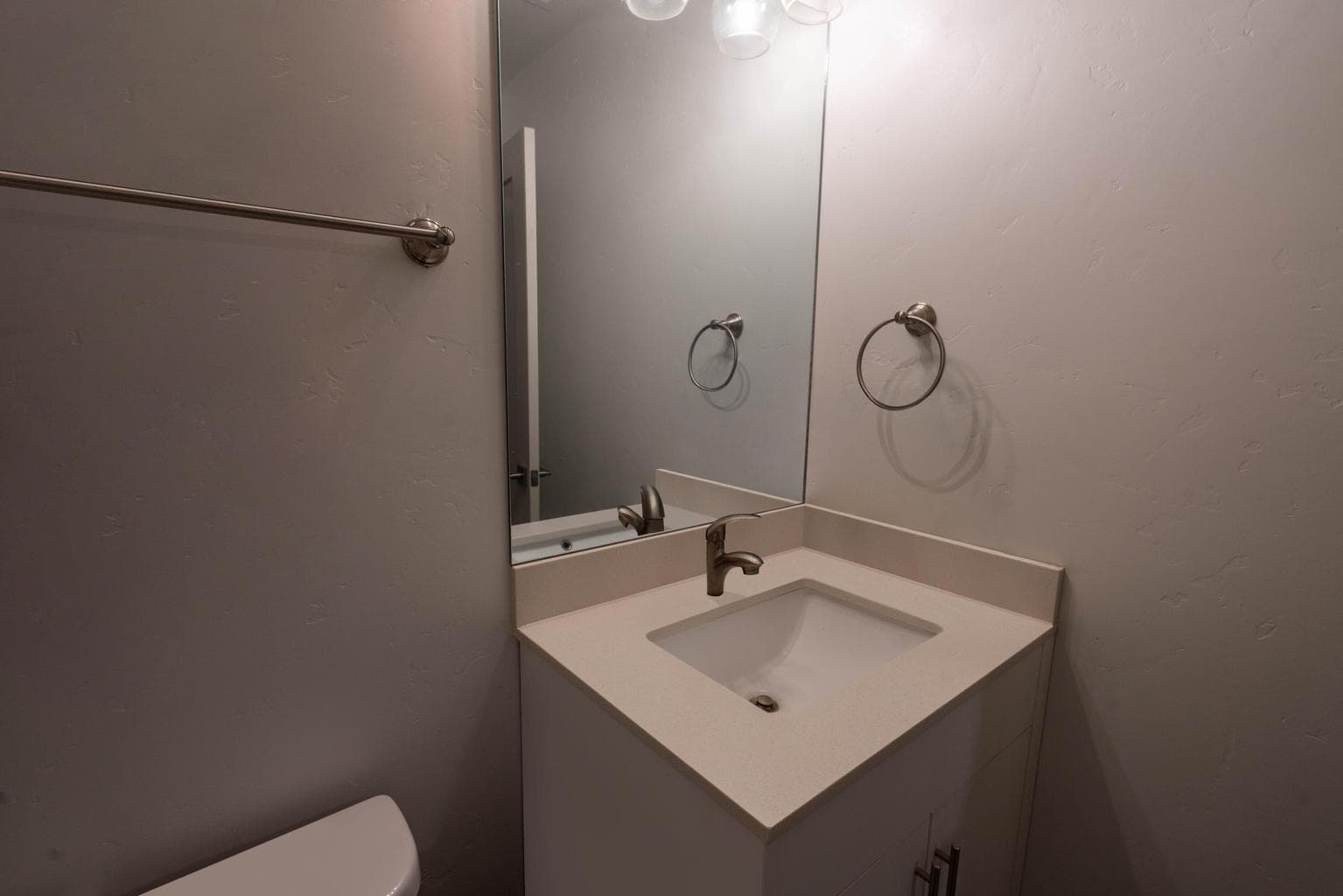 Photo of 2977 NW Elm Avenue 18 of 27