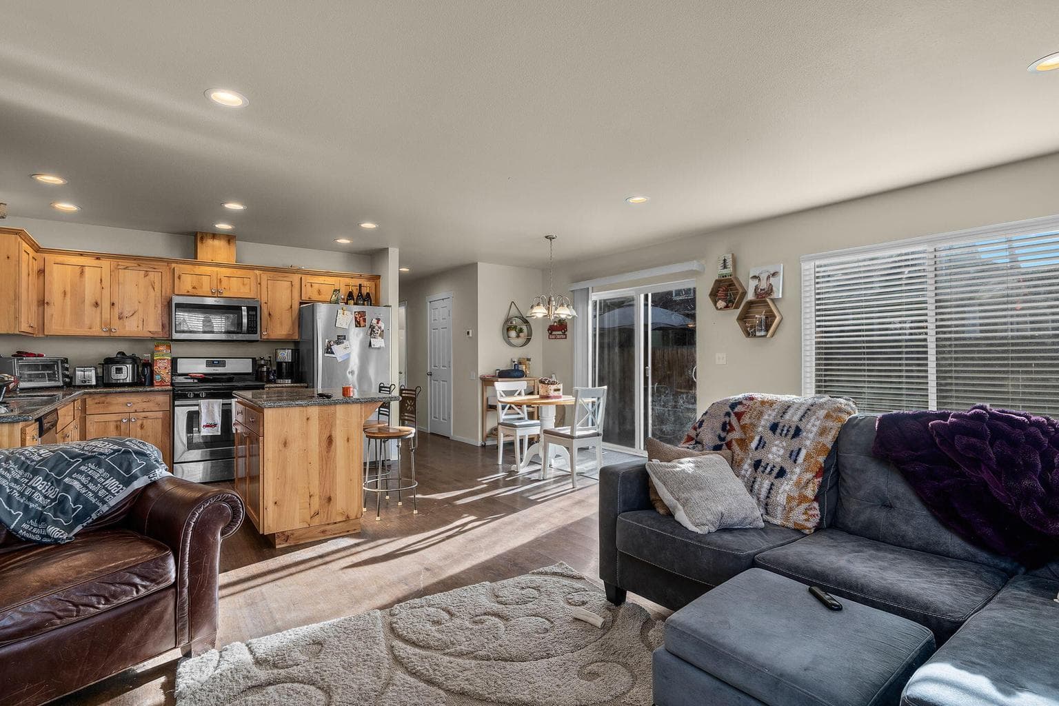 Photo of 1144 NW 19th Street 7 of 21