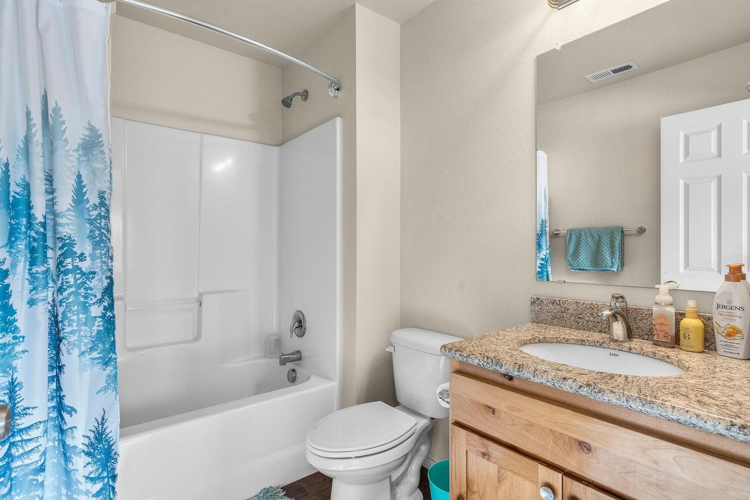 Photo of 1144 NW 19th Street 15 of 21