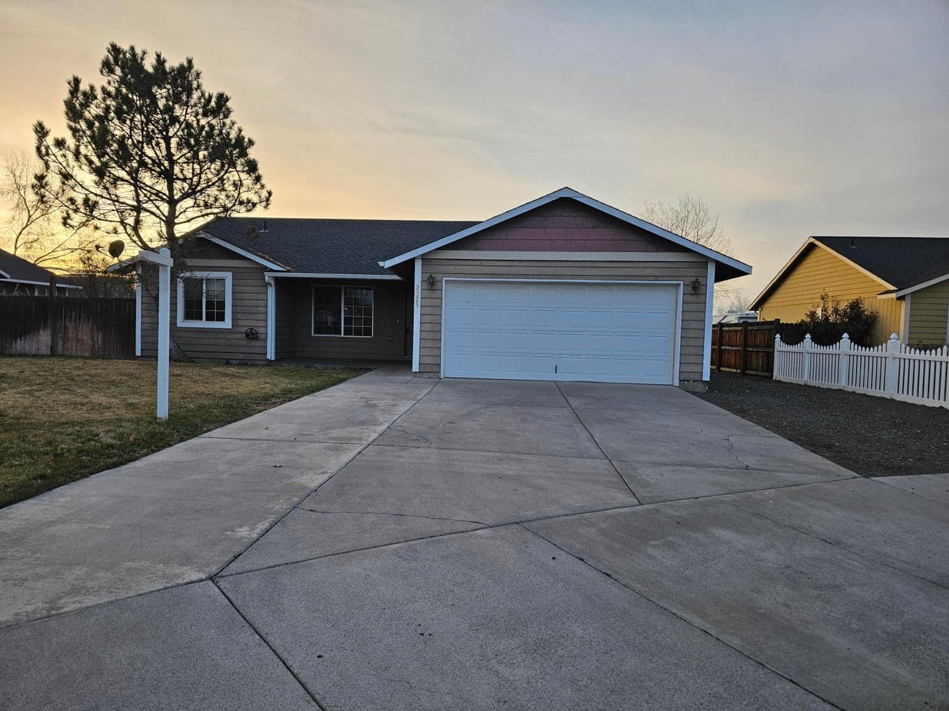Photo of 2225 Timberwolf 1 of 21