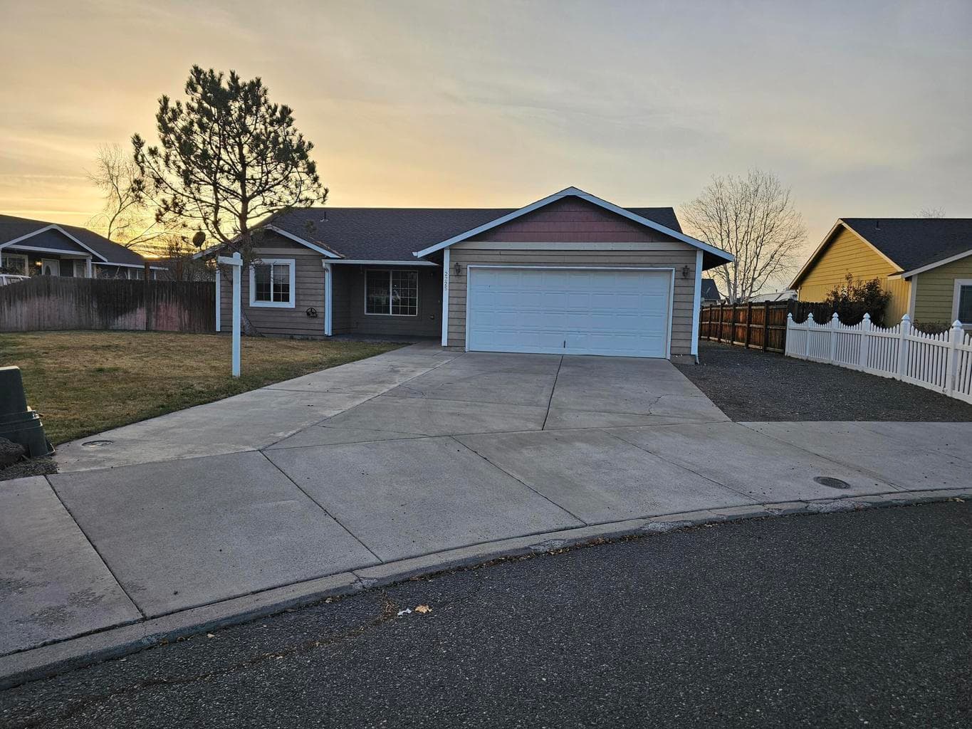 Photo of 2225 NE Timberwolf Loop 19 of 21
