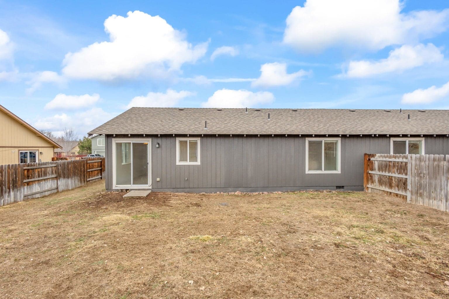 Photo of 832 SE Kierra Place 17 of 36