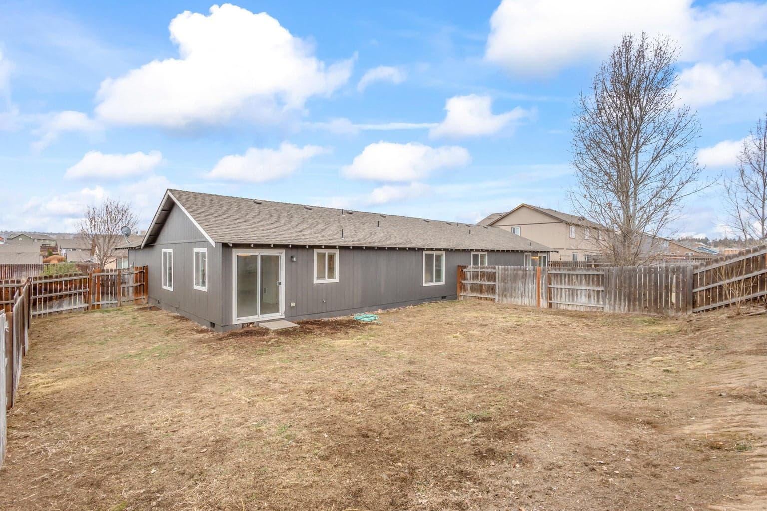 Photo of 832 SE Kierra Place 19 of 36