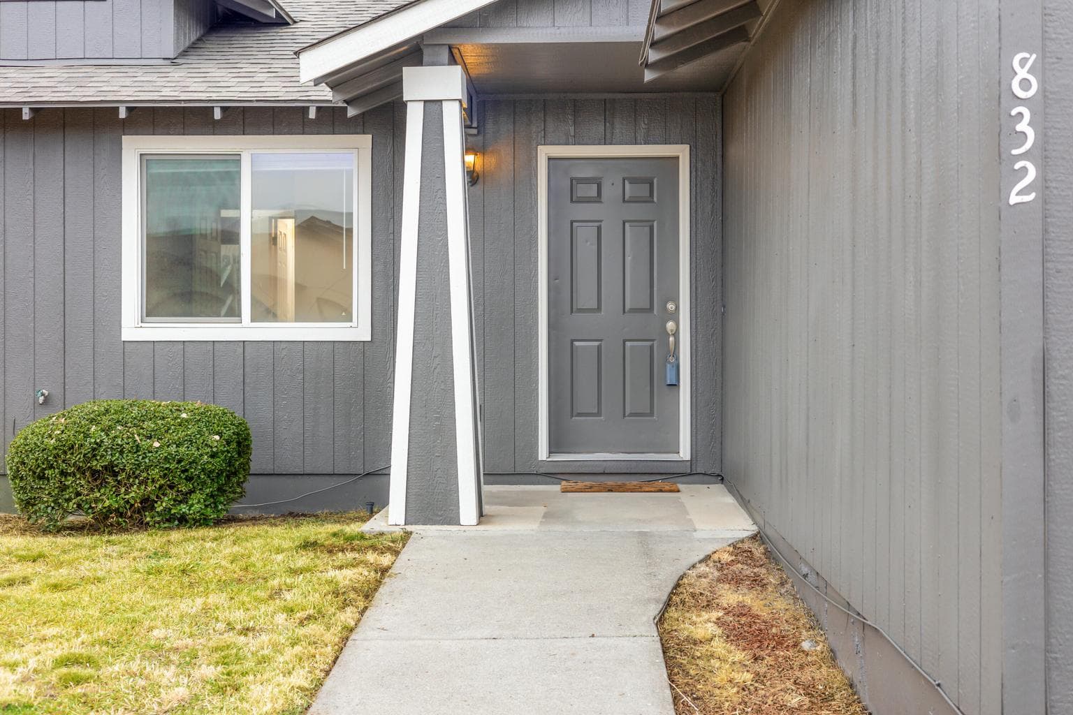 Photo of 832 SE Kierra Place 20 of 36