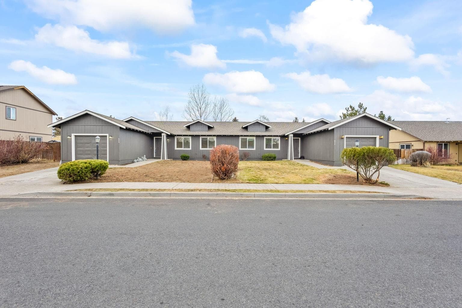 Photo of 832 SE Kierra Place 34 of 36