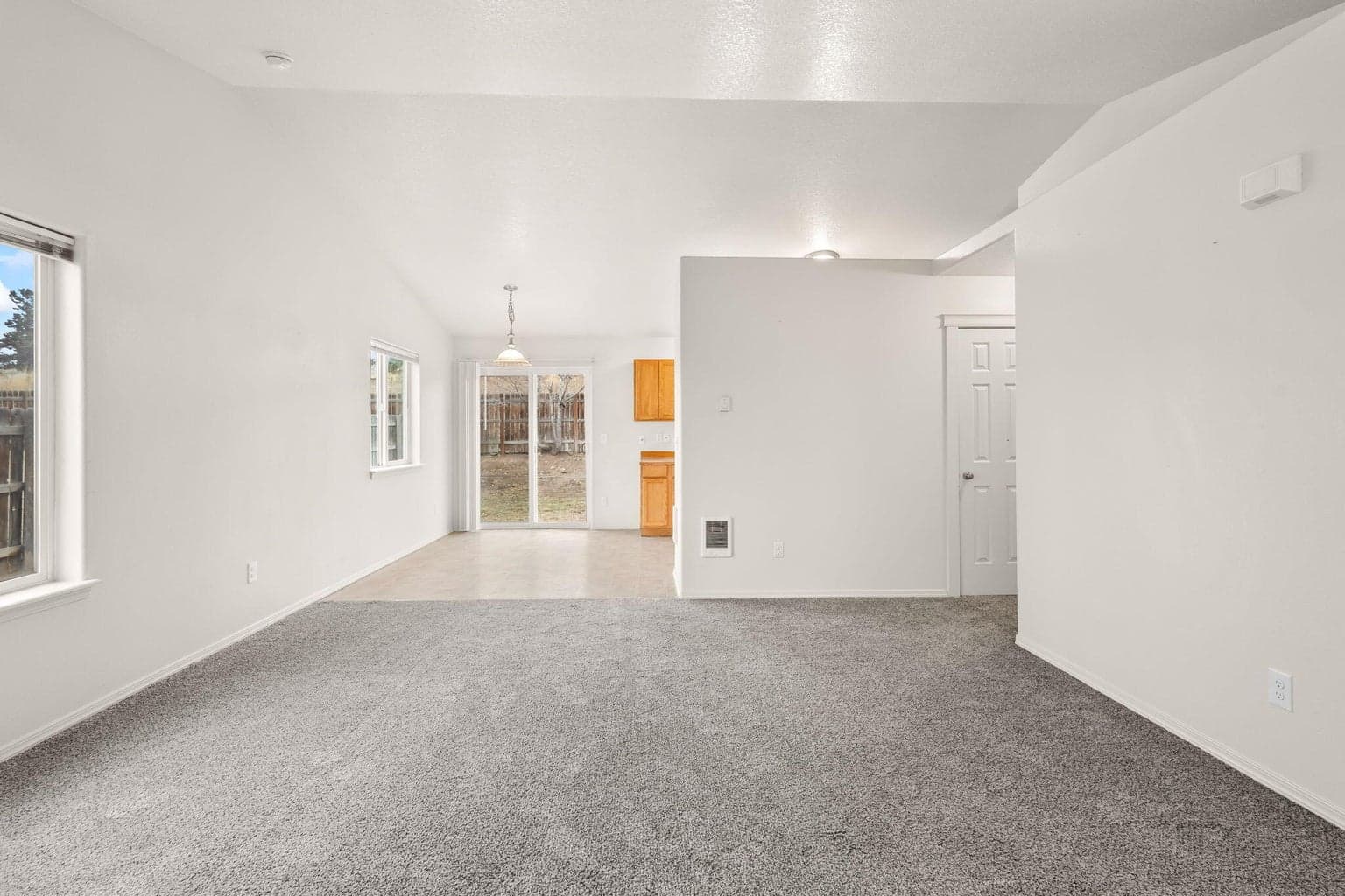 Photo of 832 SE Kierra Place 36 of 36