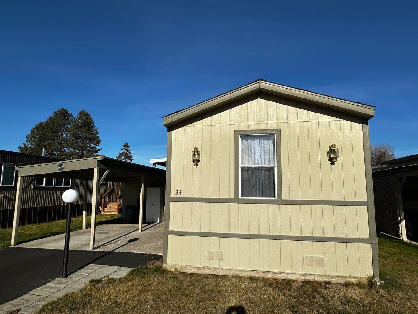 Photo of 400 Terrace Lane 2 of 32