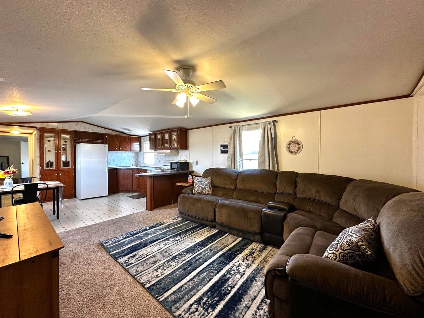 Photo of 400 NW Terrace Lane 15 of 32