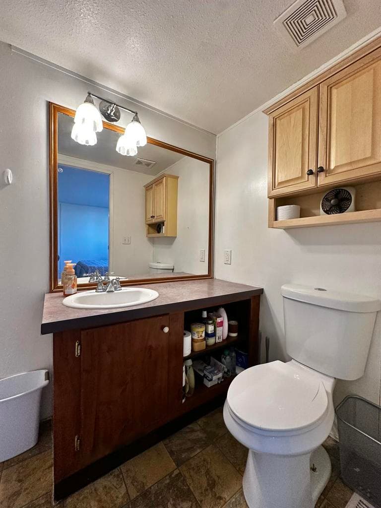 Photo of 400 NW Terrace Lane 22 of 32