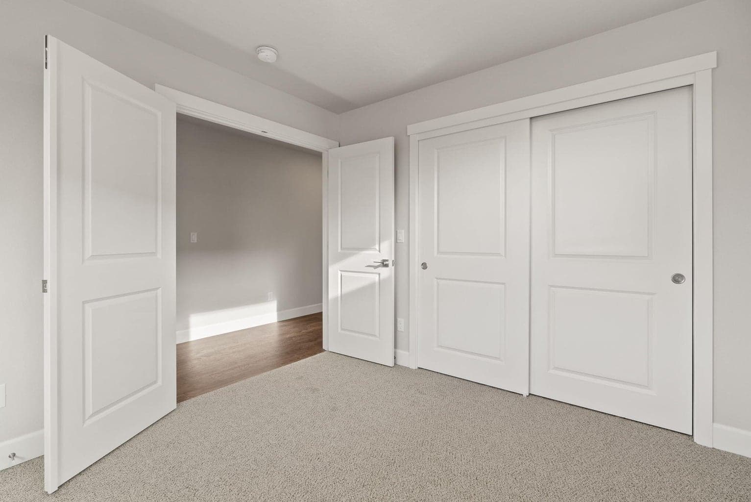 Photo of 3458 12th 5 of 29