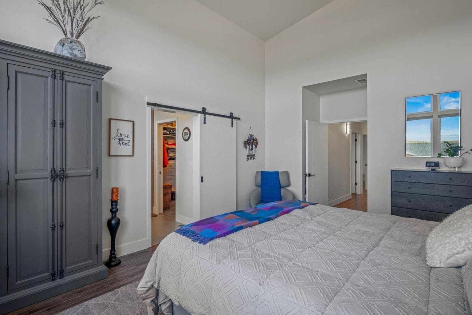 Photo of 3440 SW 45th Street 34 of 59