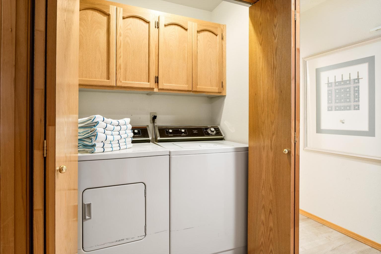 Photo of 56939 Central Lane 9 of 21