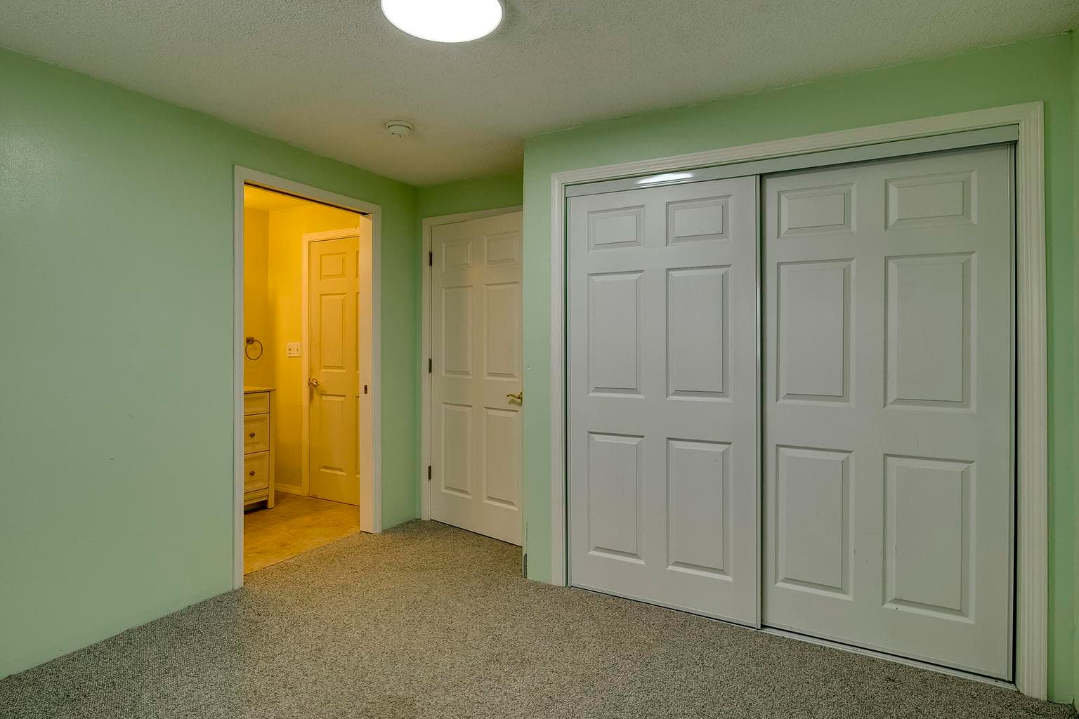 Photo of 416 NE 10th Street 15 of 26