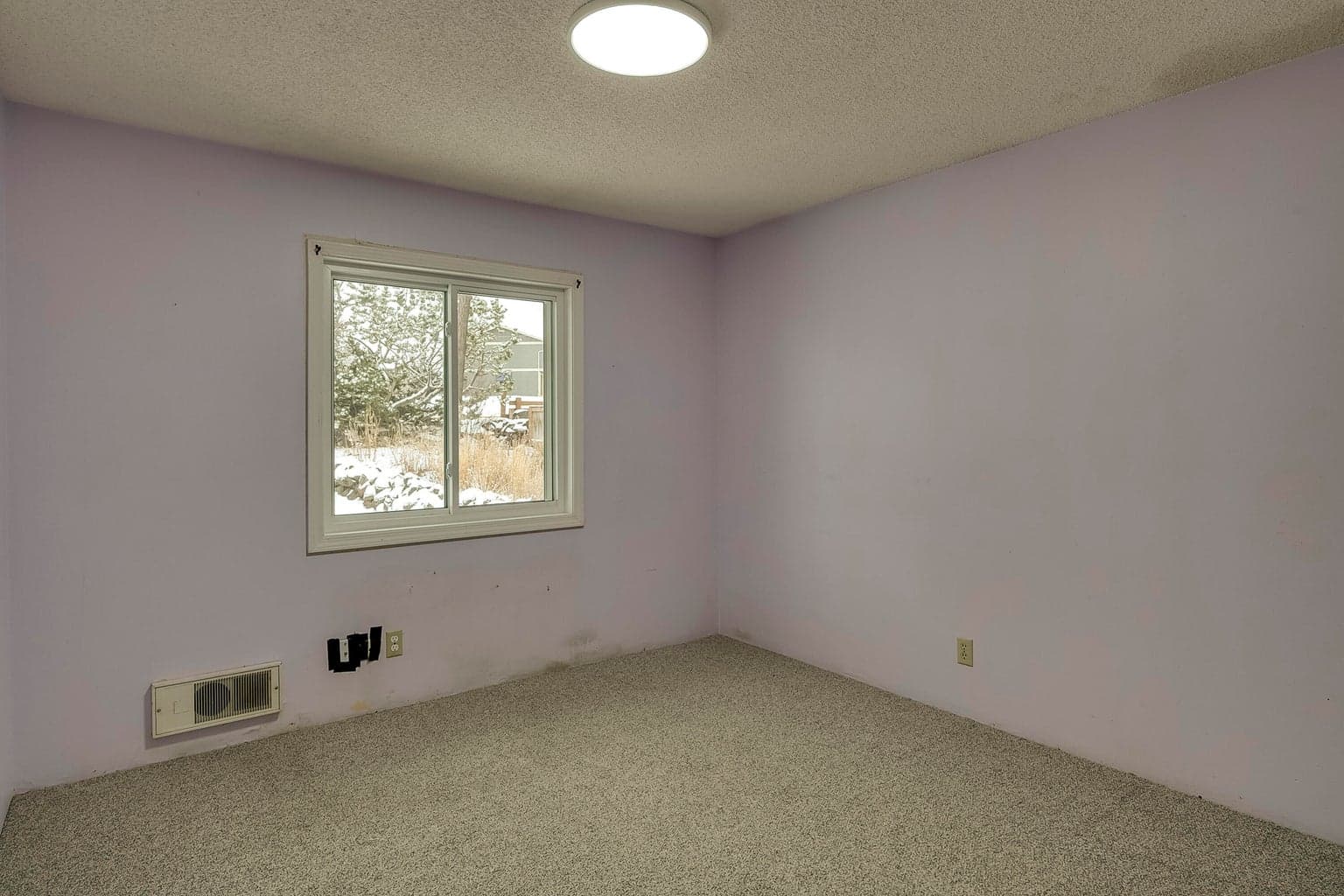 Photo of 416 NE 10th Street 17 of 26