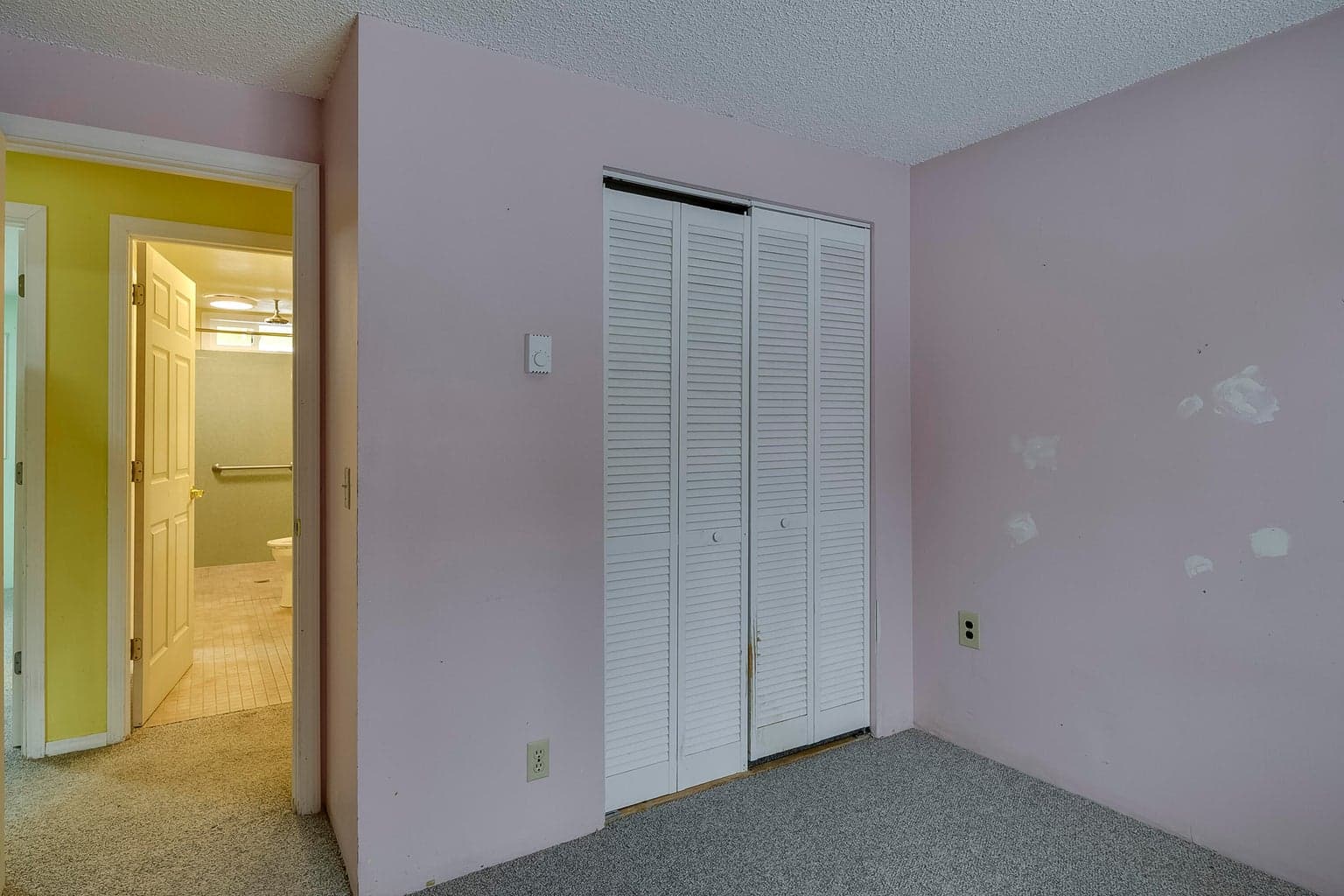 Photo of 416 NE 10th Street 18 of 26