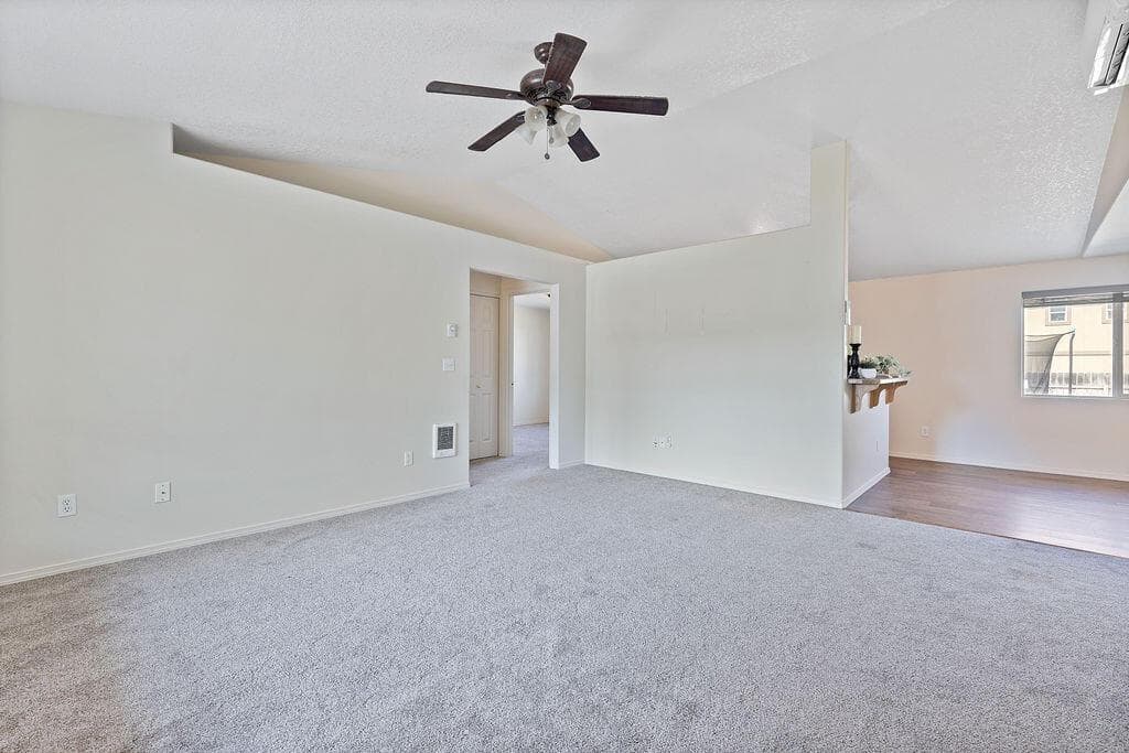 Photo of 2225 Timberwolf 2 of 21
