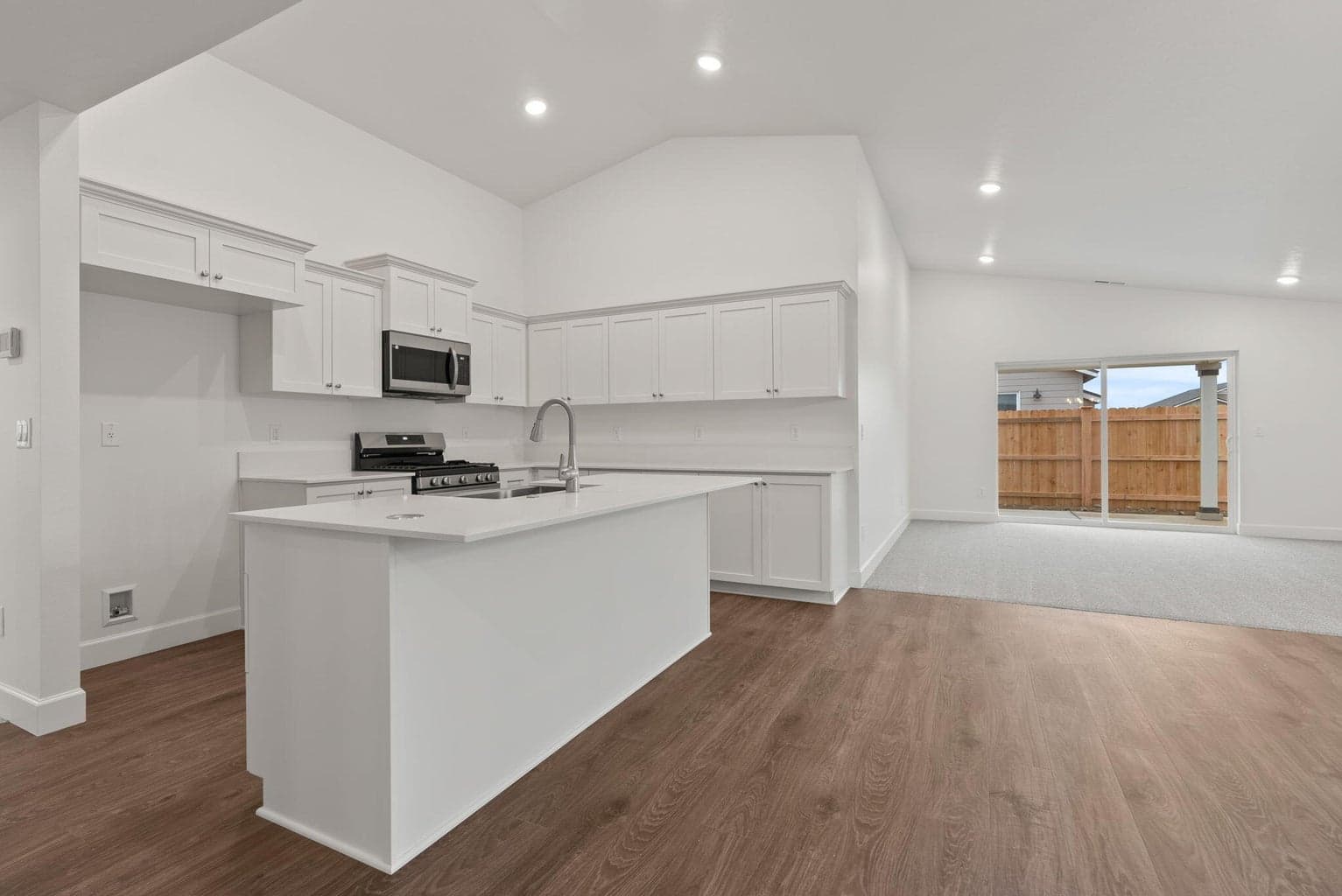 Photo of 300 NW Par Avenue 9 of 28