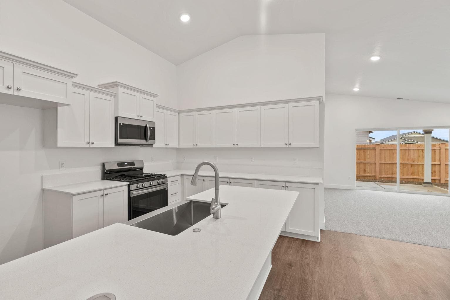 Photo of 300 NW Par Avenue 10 of 28