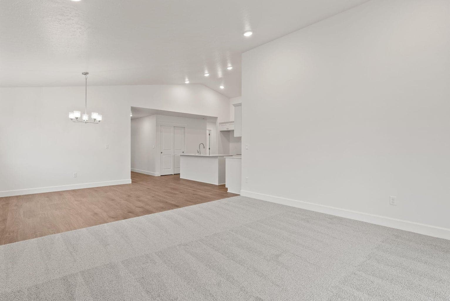Photo of 300 NW Par Avenue 17 of 28