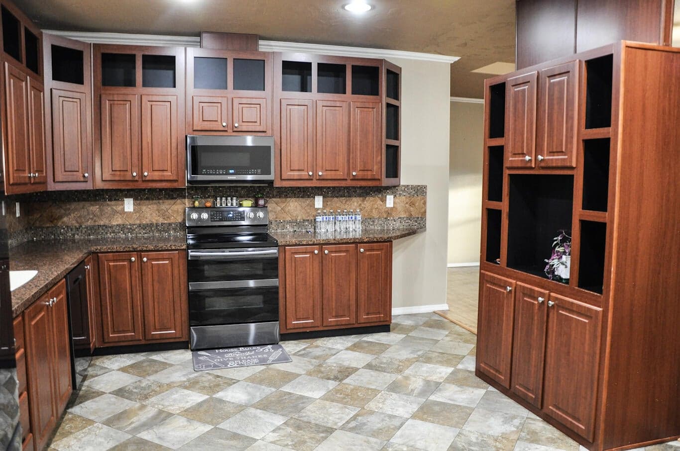 Photo of 1515 NW Fir Avenue 6 of 19