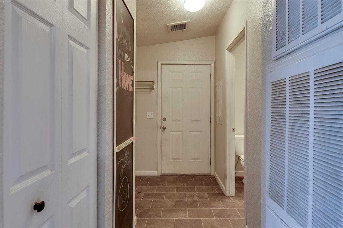 Utility room w/pantry