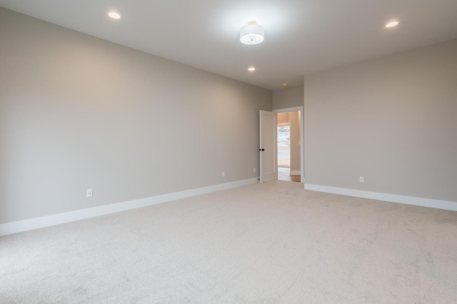 Photo of 1001 SE Greenleaf Lane 31 of 41