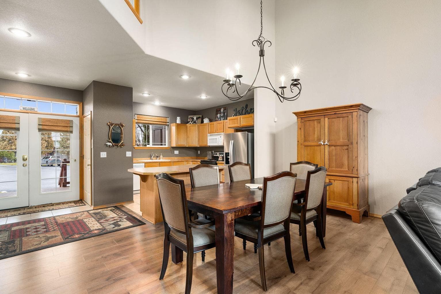 Photo of 8510 Golden Pheasant Court 9 of 39